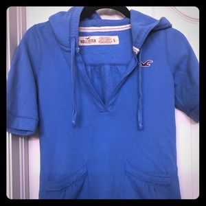 Blue Hollister shortsleeved hoodie